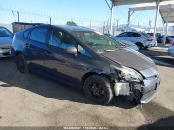  Salvage Toyota Prius