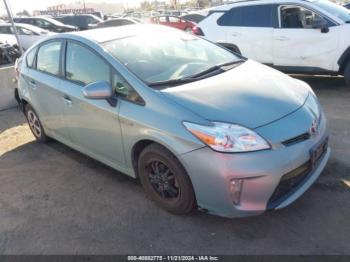  Salvage Toyota Prius