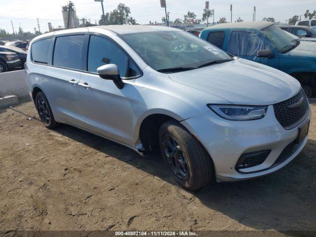  Salvage Chrysler Pacifica