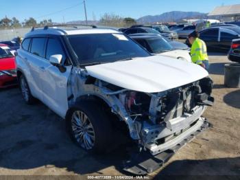  Salvage Toyota Highlander