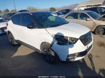  Salvage Nissan Kicks