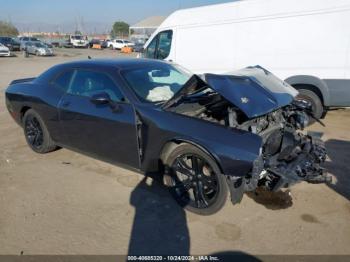  Salvage Dodge Challenger