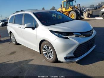  Salvage Toyota Sienna