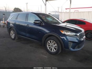  Salvage Kia Sorento