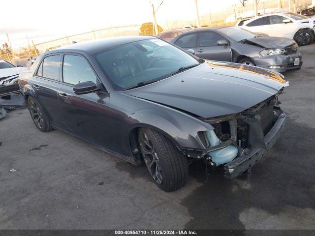  Salvage Chrysler 300