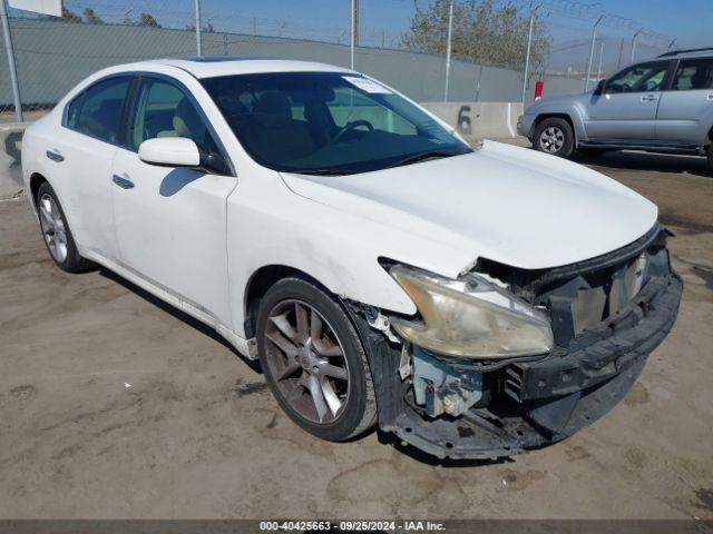  Salvage Nissan Maxima