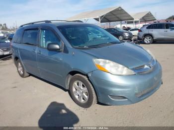  Salvage Toyota Sienna