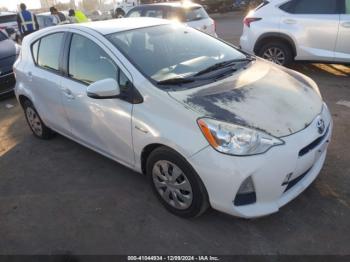  Salvage Toyota Prius c