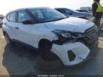  Salvage Nissan Kicks