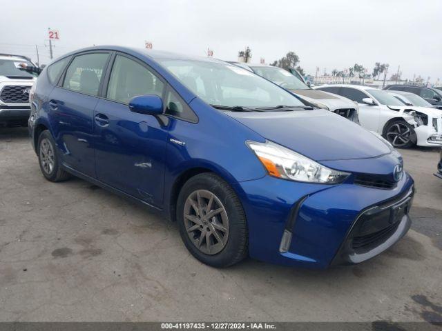  Salvage Toyota Prius v