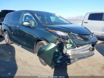  Salvage Toyota Sienna