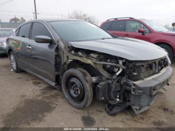  Salvage Nissan Altima