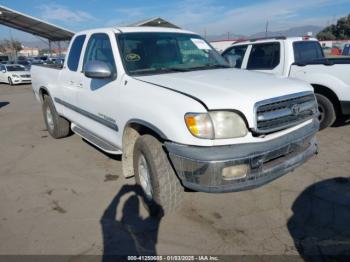  Salvage Toyota Tundra