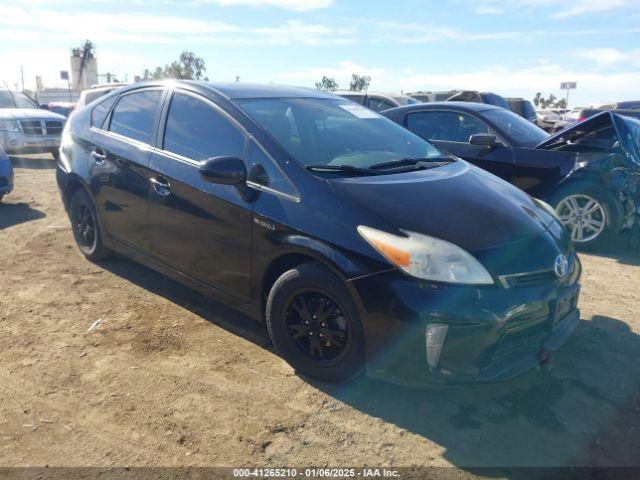  Salvage Toyota Prius