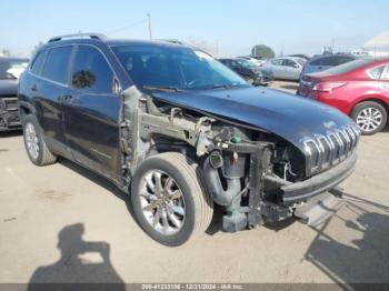  Salvage Jeep Cherokee