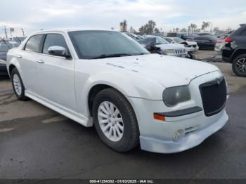  Salvage Chrysler 300