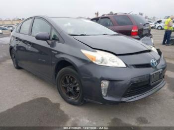  Salvage Toyota Prius