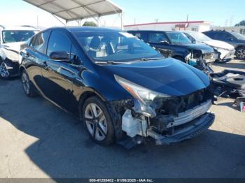  Salvage Toyota Prius