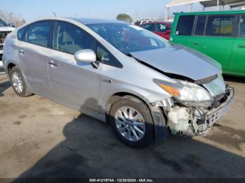  Salvage Toyota Prius