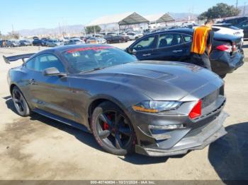  Salvage Ford Mustang