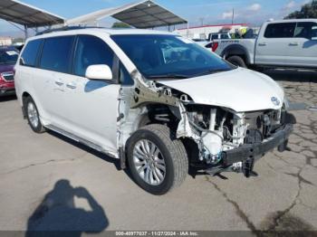  Salvage Toyota Sienna