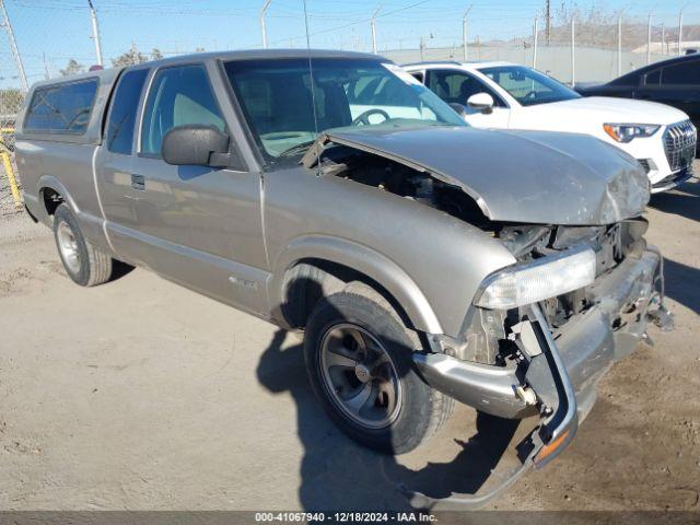  Salvage Chevrolet S-10