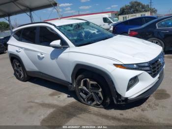  Salvage Hyundai TUCSON