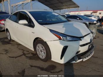  Salvage Toyota Prius