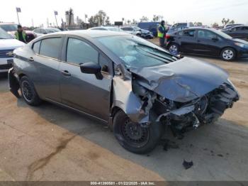  Salvage Nissan Versa