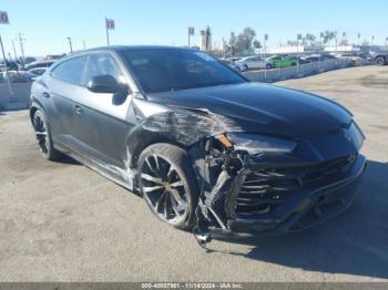  Salvage Lamborghini Urus