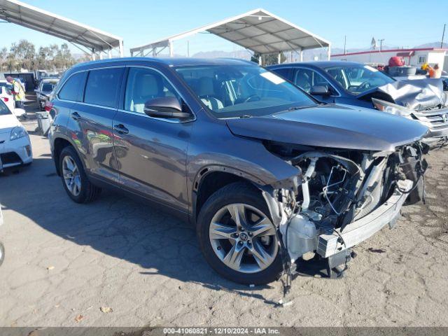  Salvage Toyota Highlander