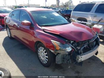  Salvage Nissan Altima