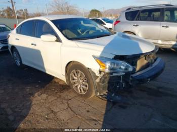  Salvage Nissan Altima