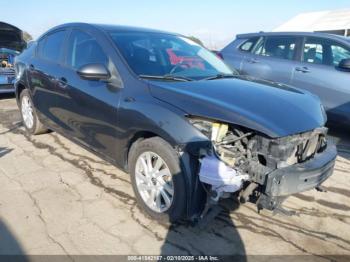  Salvage Mazda Mazda3