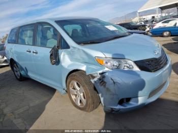  Salvage Toyota Sienna