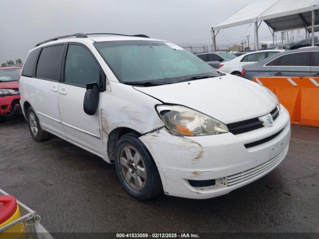  Salvage Toyota Sienna