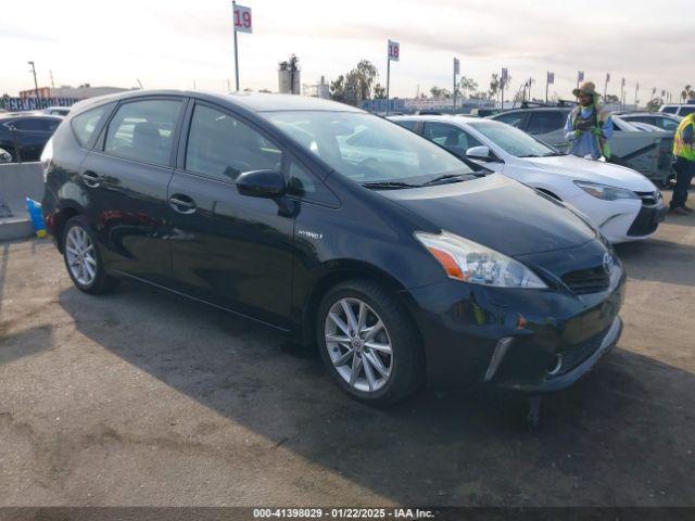  Salvage Toyota Prius v