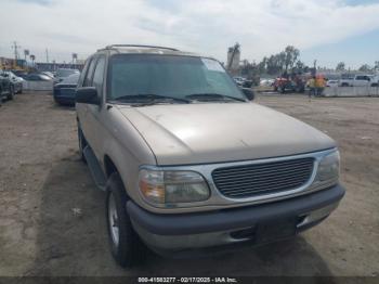  Salvage Ford Explorer