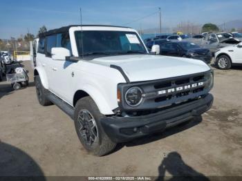  Salvage Ford Bronco