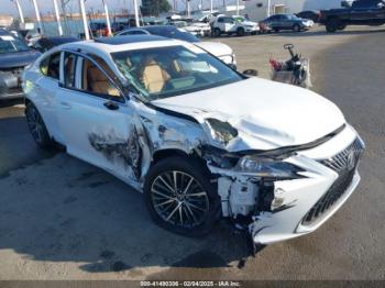  Salvage Lexus Es