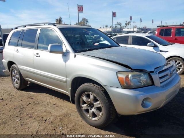  Salvage Toyota Highlander