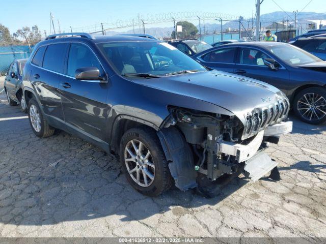  Salvage Jeep Cherokee