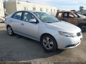  Salvage Kia Forte