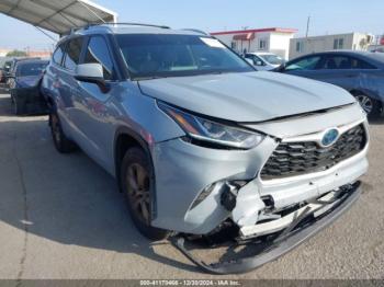  Salvage Toyota Highlander