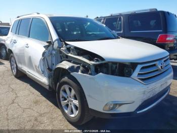  Salvage Toyota Highlander