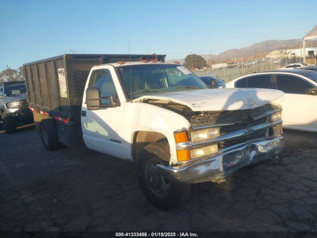  Salvage Chevrolet C3500 Chassis