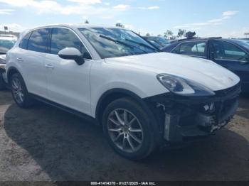  Salvage Porsche Cayenne