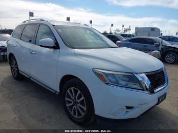  Salvage Nissan Pathfinder