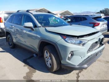  Salvage Toyota RAV4