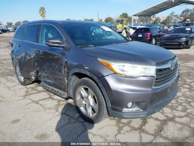  Salvage Toyota Highlander